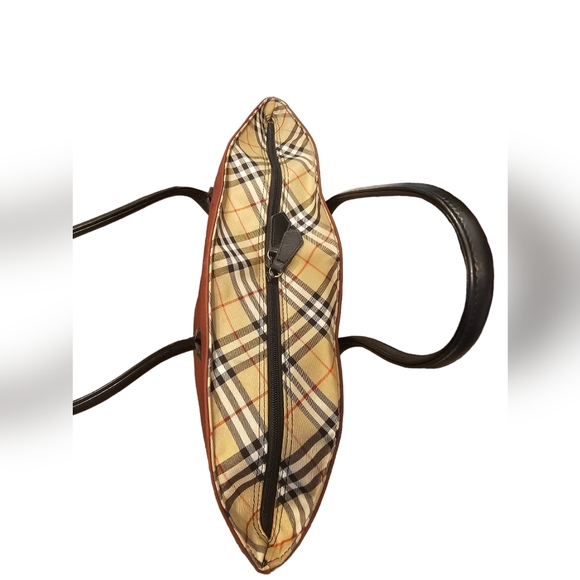 Burberrys Blue Label Burgundy Vintage Tote & COA - Picture 6 of 9